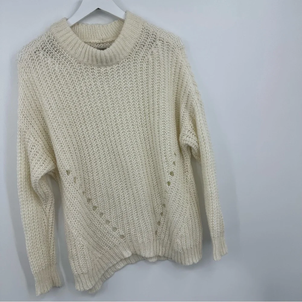 American Eagle Outfitters Boho Cream Kint Sweater Size Small